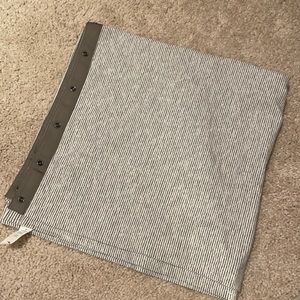 Lululemon custom snap scarf